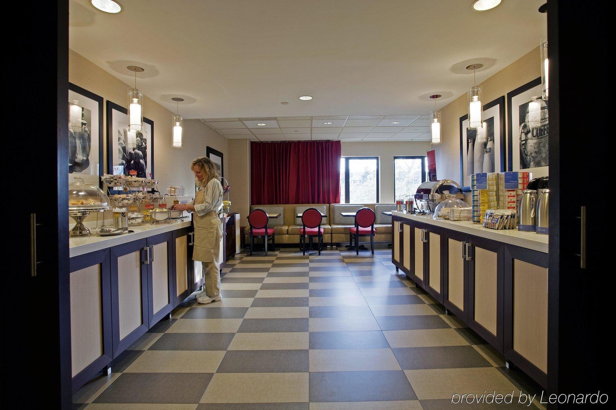 匹兹堡门罗维尔希尔顿恒庭酒店 蒙罗维尔 餐厅 照片